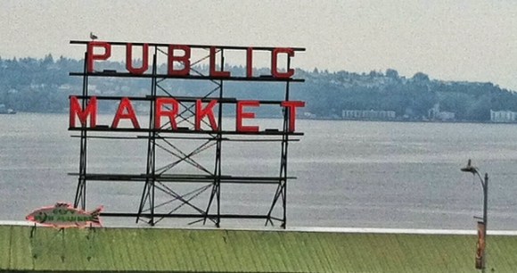 pike public market sign